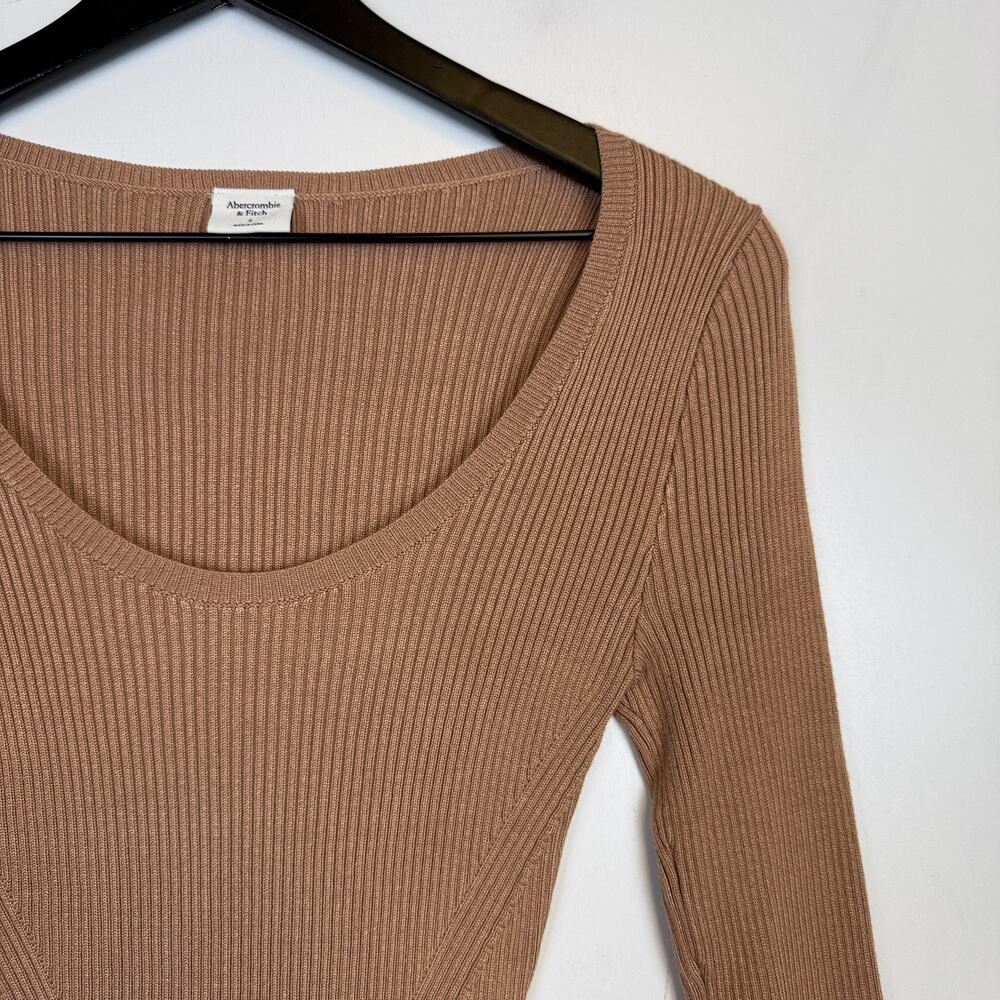 Abercrombie & Fitch Fitted Rib Scoopneck Bodysuit Tan - S - Picture 2 of 5